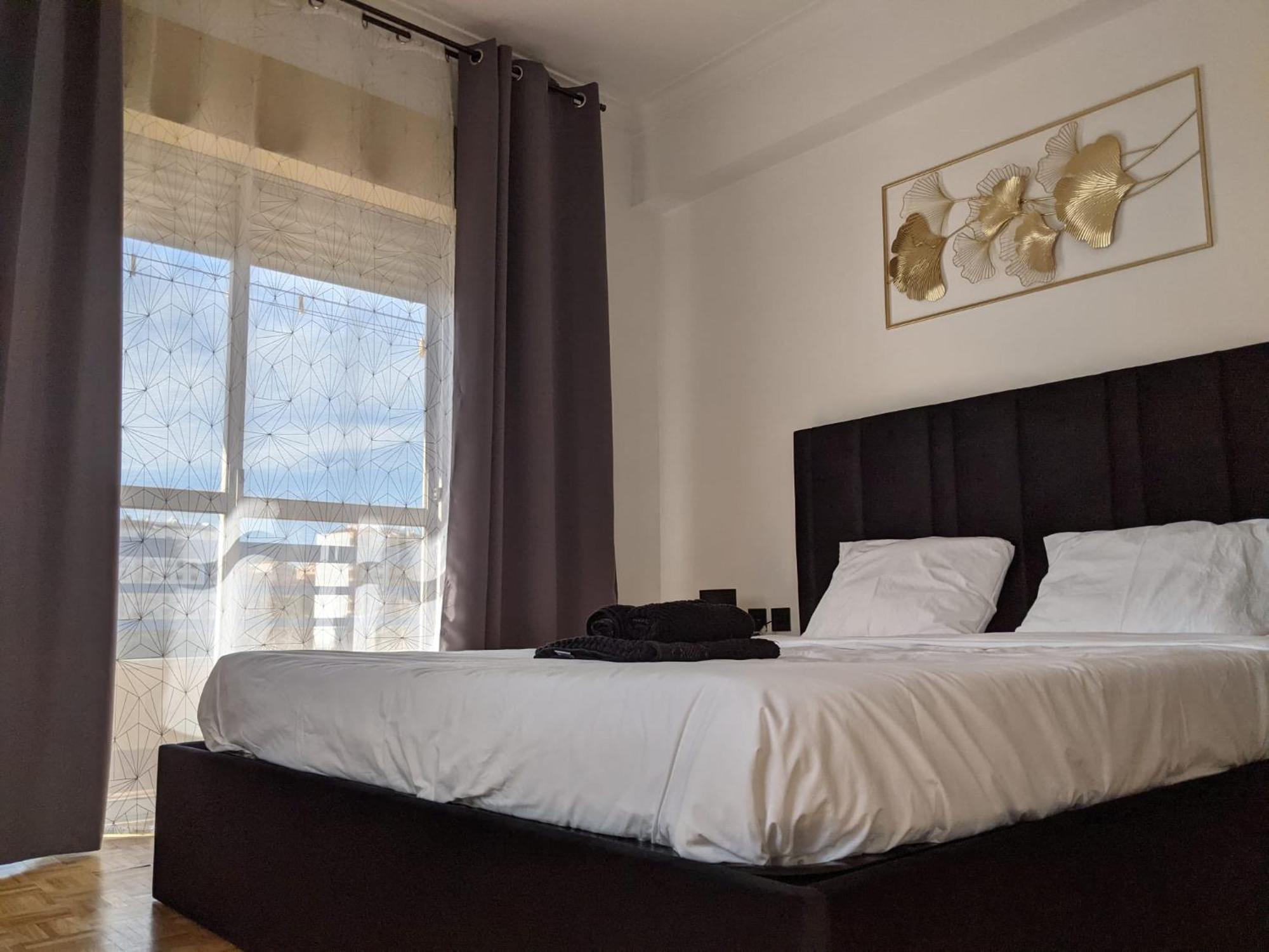 Rooms 10 Mins Walk From Train Station! Agualva-Cacem Экстерьер фото